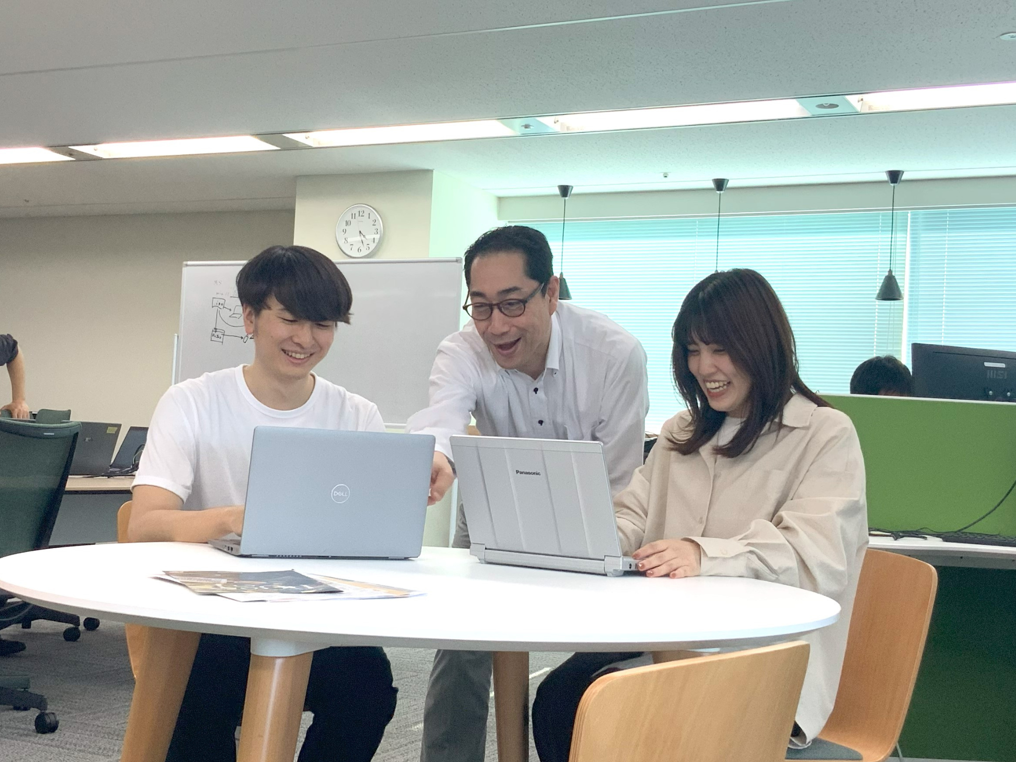 株式会社日本アシスト